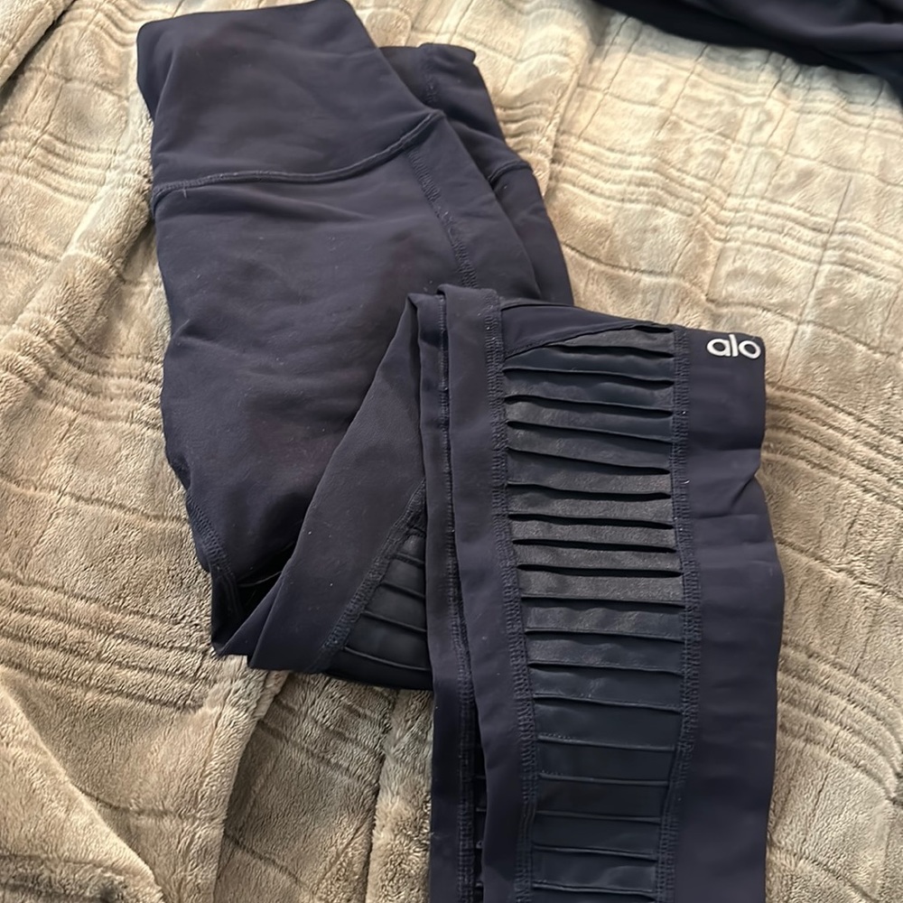 Alo moto legging set